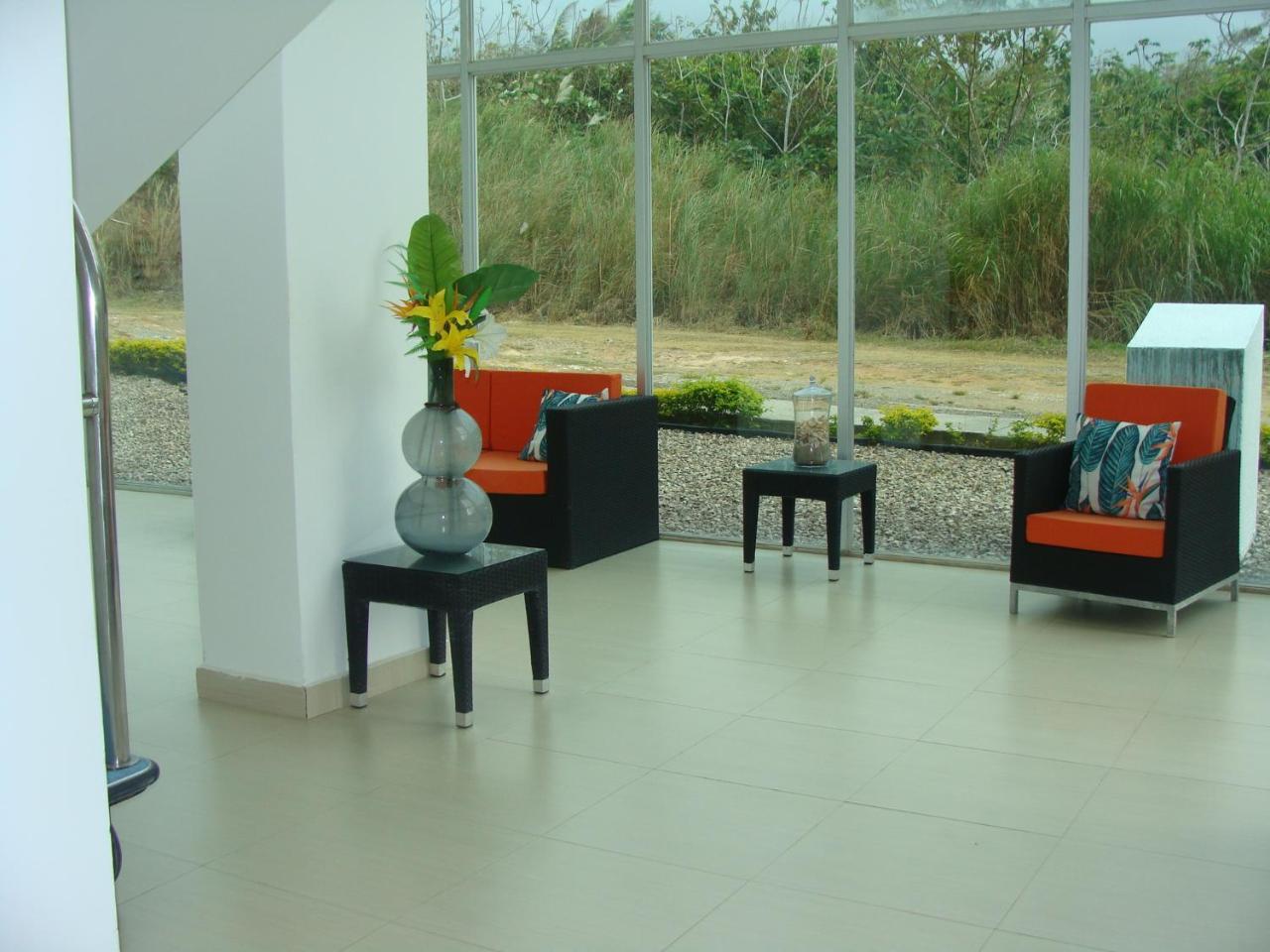 Apartamento En Balabeach Maria Chiquita In Front Of The Beach 2Hab Colon Exterior foto